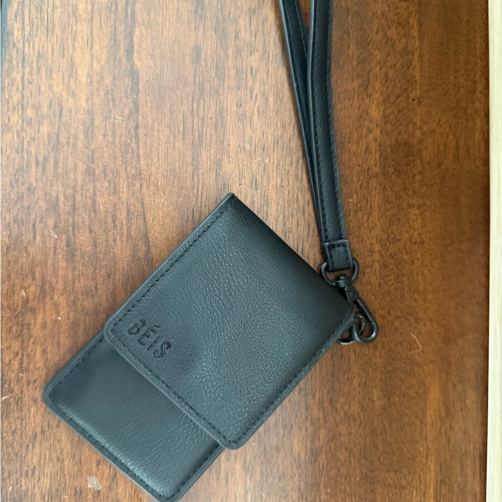 BÉIS Black Leather ID Wristlet